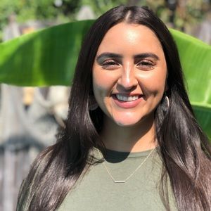 Meet your Posher, Katelyn